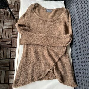 Wool-Blend Sweater with a Tuliped Bottom